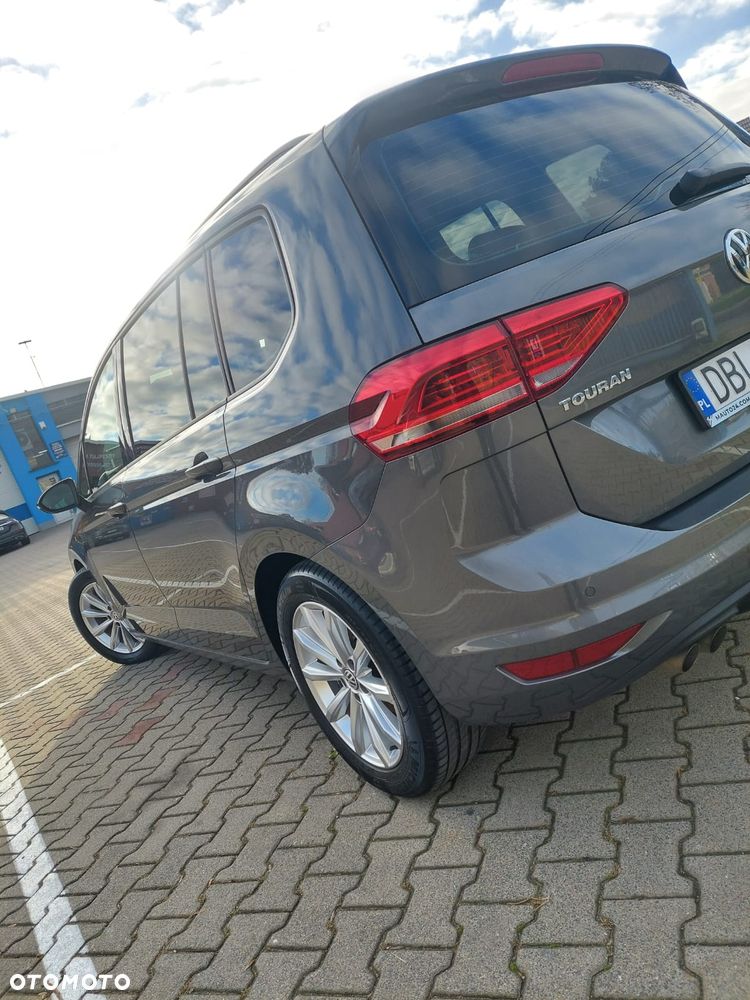 Volkswagen Touran - 2