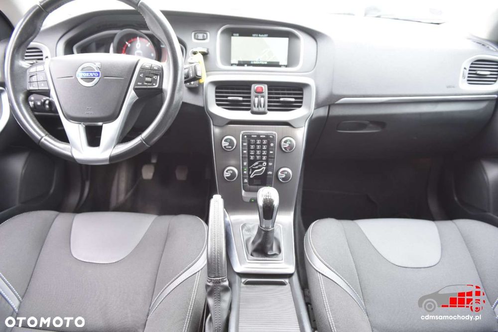 Volvo V40 - 22