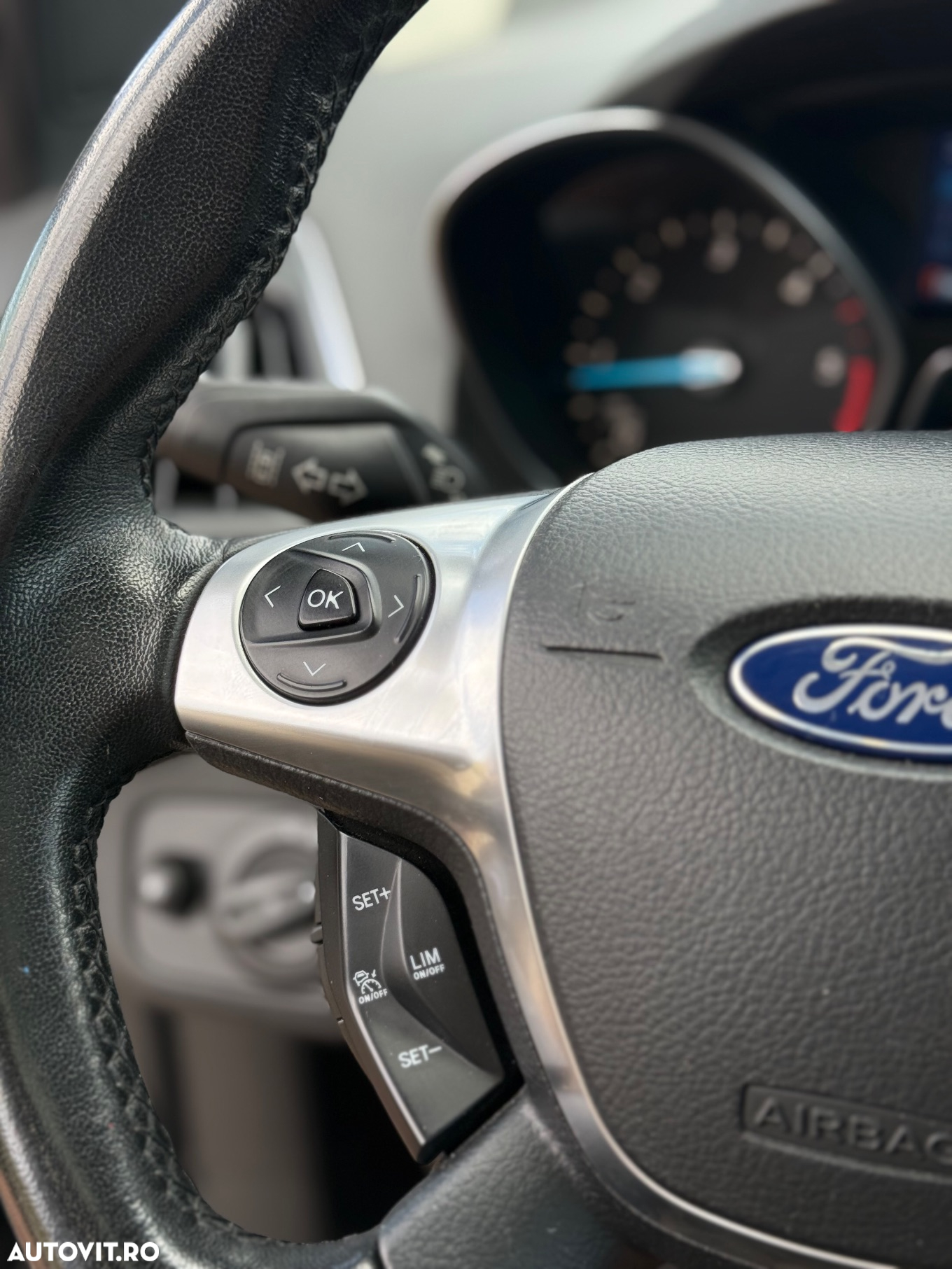 Ford Kuga 2.0 TDCi 4WD Powershift Titanium - 11
