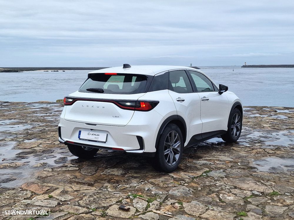 Lexus LBX Relax - 9