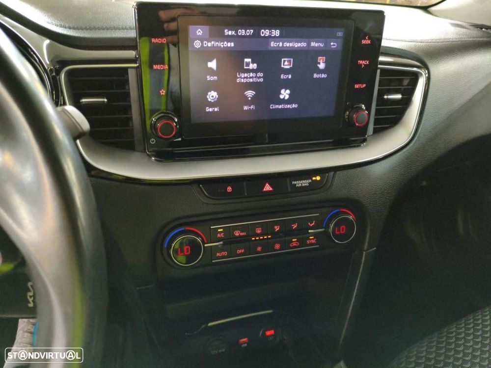 Kia Ceed SW 1.6 CRDi MHEV Drive - 9