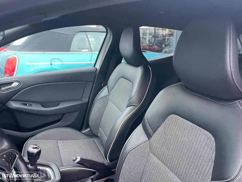 Renault Clio 1.0 TCe Techno - 8