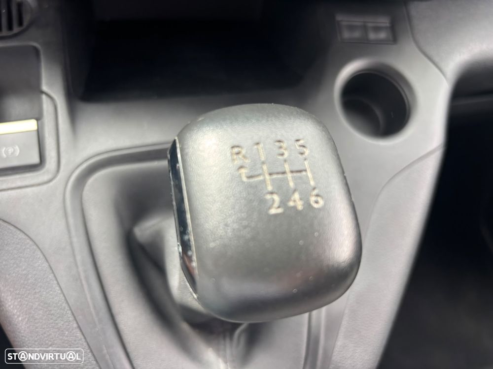 Opel Combo Cargo 3 LUG - LONGA - AC - IVA DEDUTÍVEL - 61