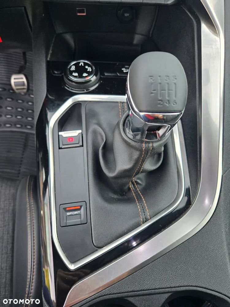 Peugeot 5008 2.0 HDi Allure 7os - 20