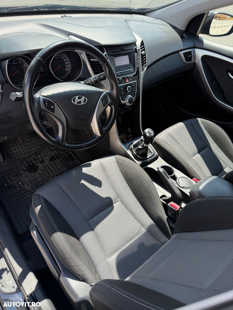 Hyundai i30 1.4MPi Comfort - 14
