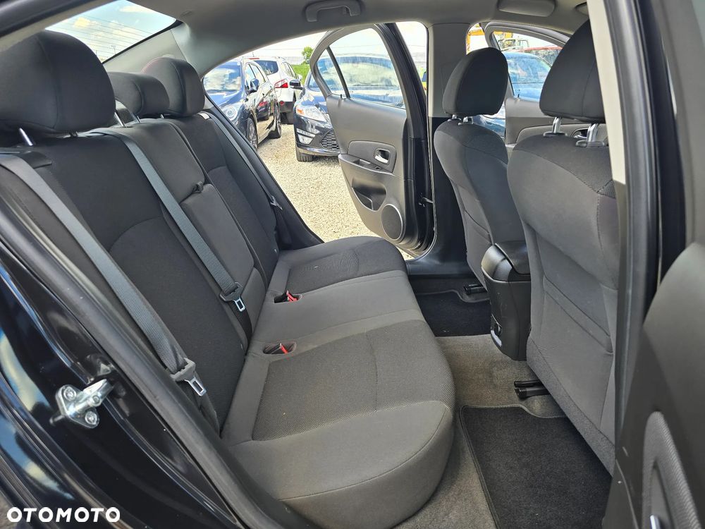 Chevrolet Cruze 1.6 - 23