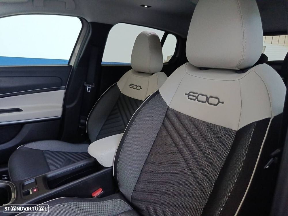 Fiat 600 1.2 Hybrid La Prima - 9