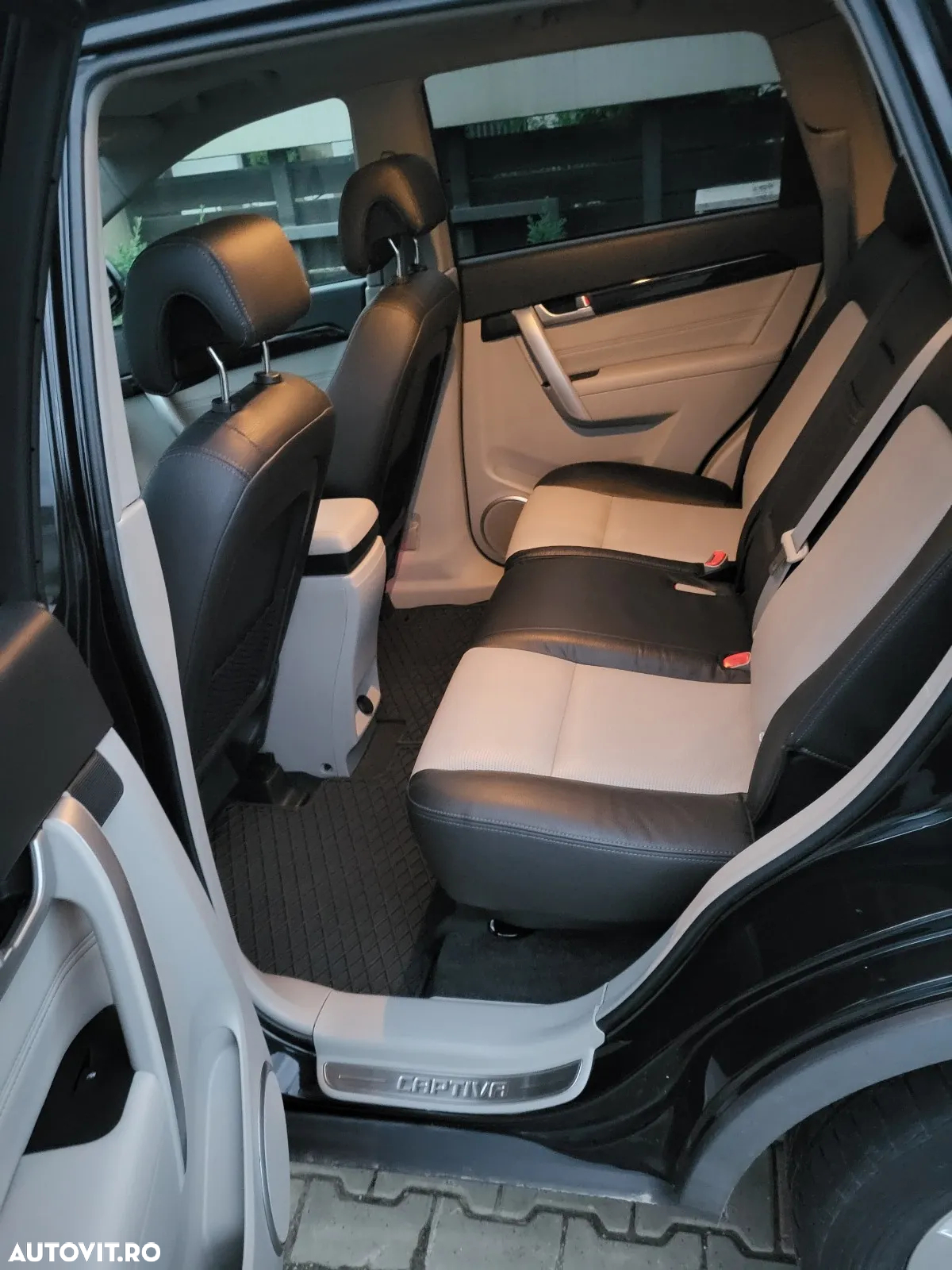 Chevrolet Captiva 2.2D AWD 7 locuri LTZ black leather - 7