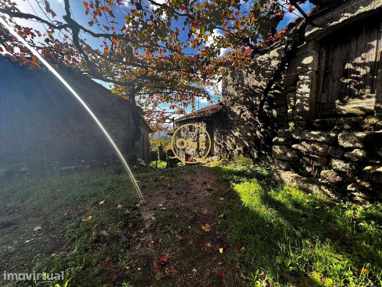 Terreno com Ruína p/Reconstrução, em Cibões, Terras de Bouro - Grande imagem: 3/10