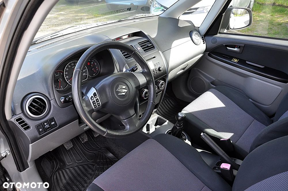 Suzuki SX4 - 11