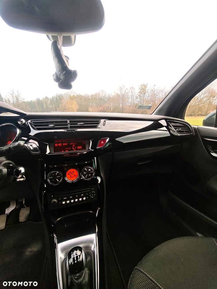 Citroën DS3 HDi 90 FAP SoChic - 9