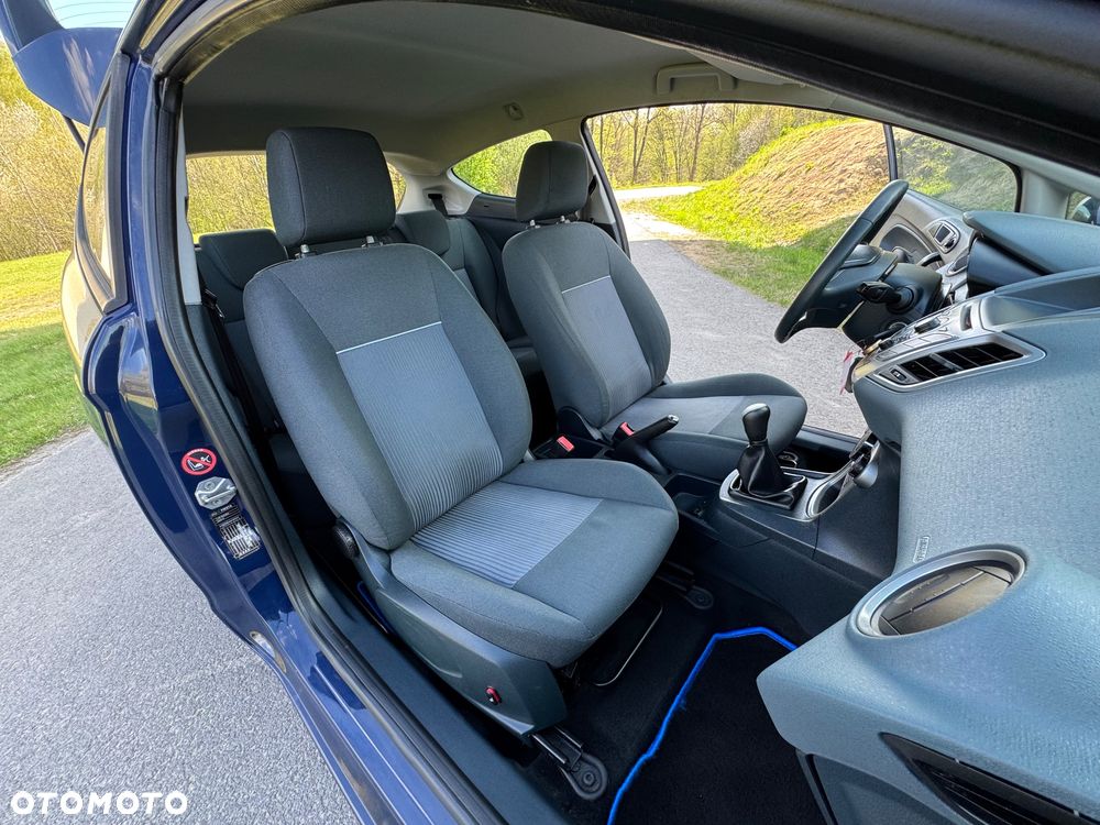 Ford Fiesta - 30