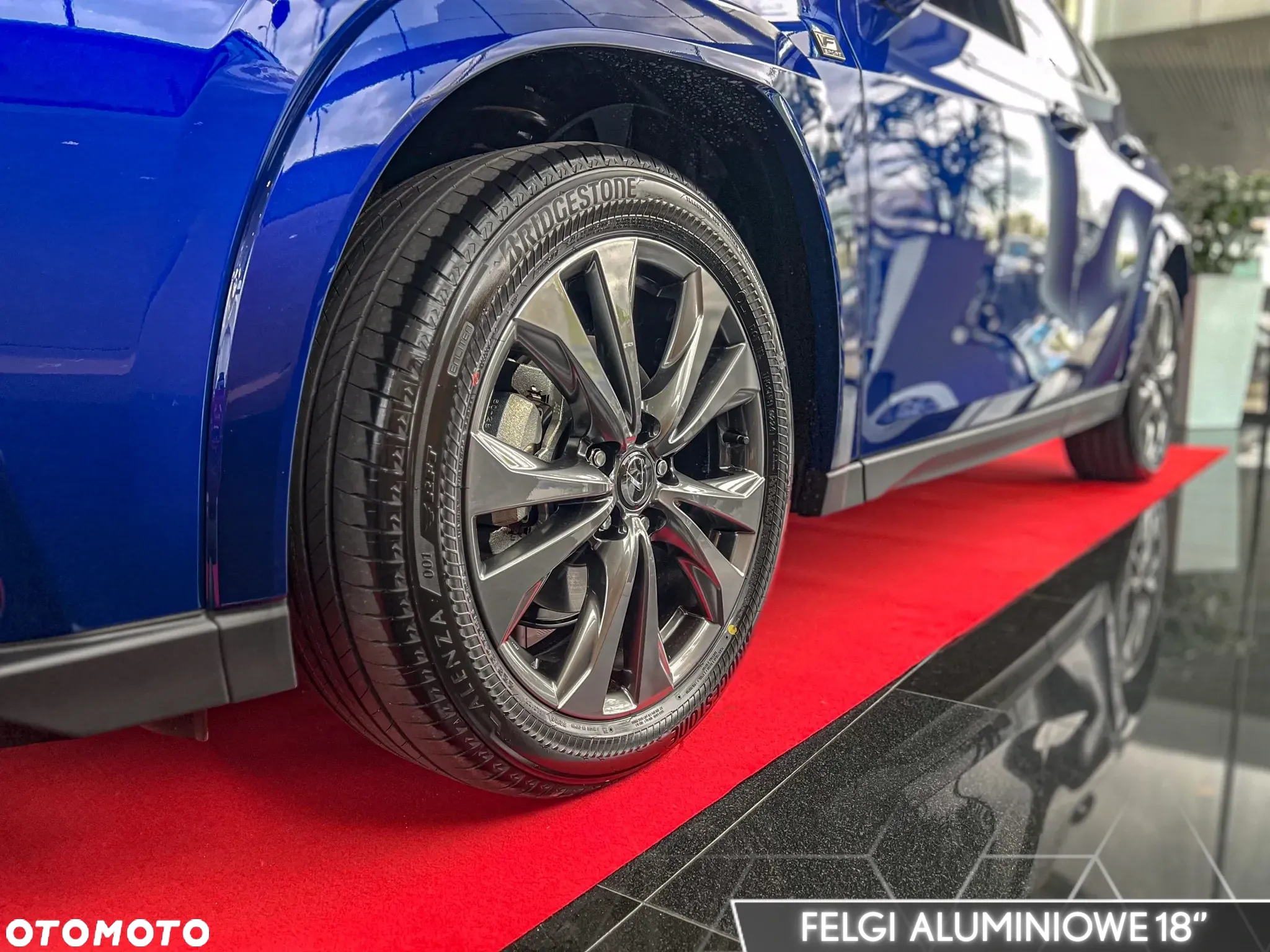 Lexus UX - 11