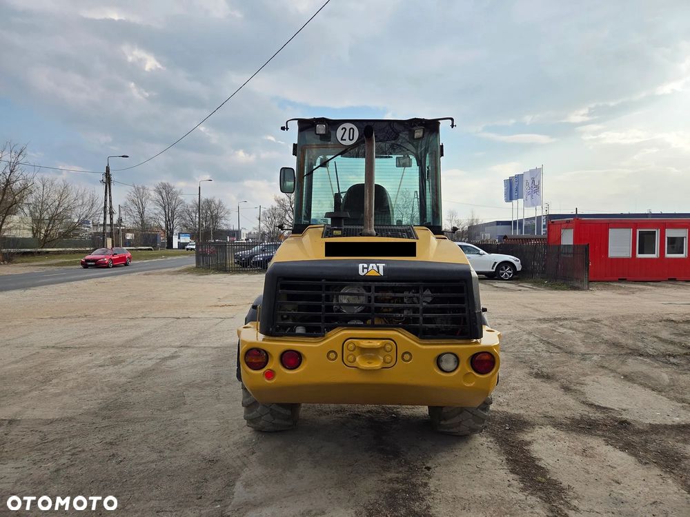 Caterpillar 908M - 4