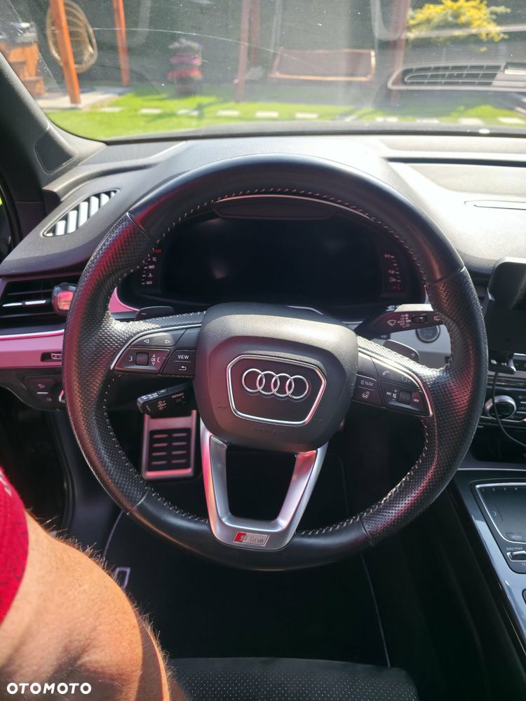 Audi Q7 - 17