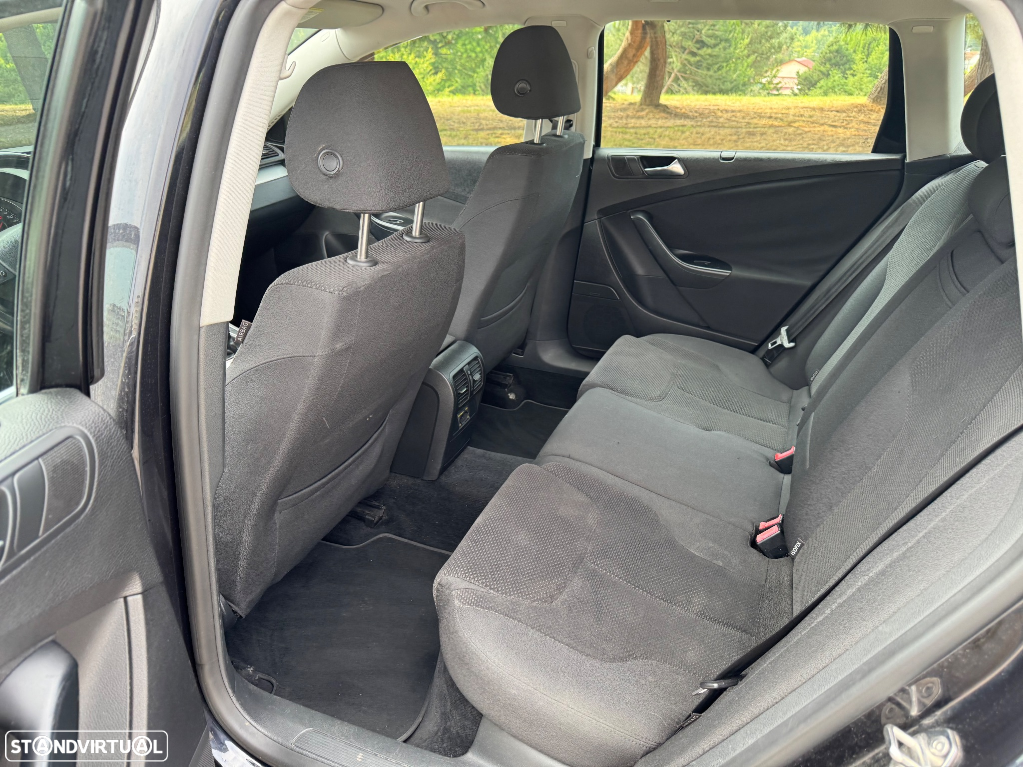 VW Passat Variant 2.0 TDi Confortline - 22