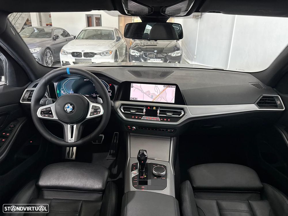 BMW 330 e Pack M Auto - 36