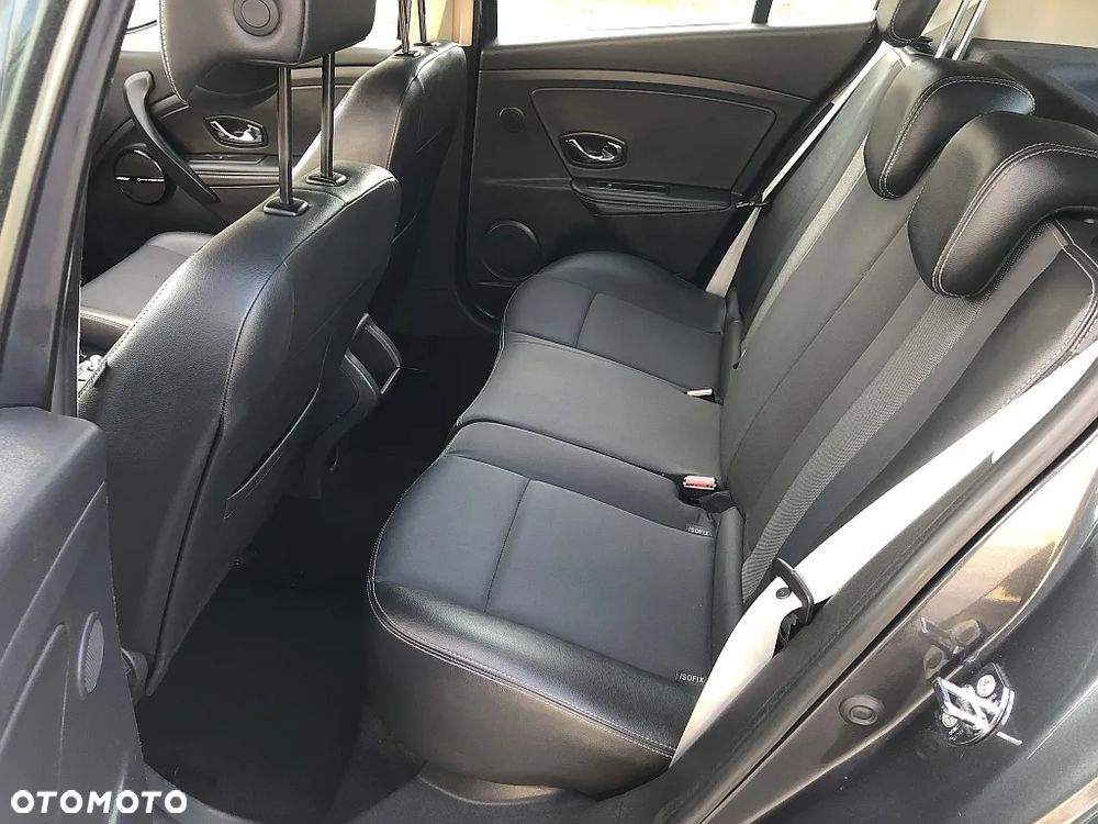 Renault Megane ENERGY dCi 110 EDC BOSE EDITION - 10