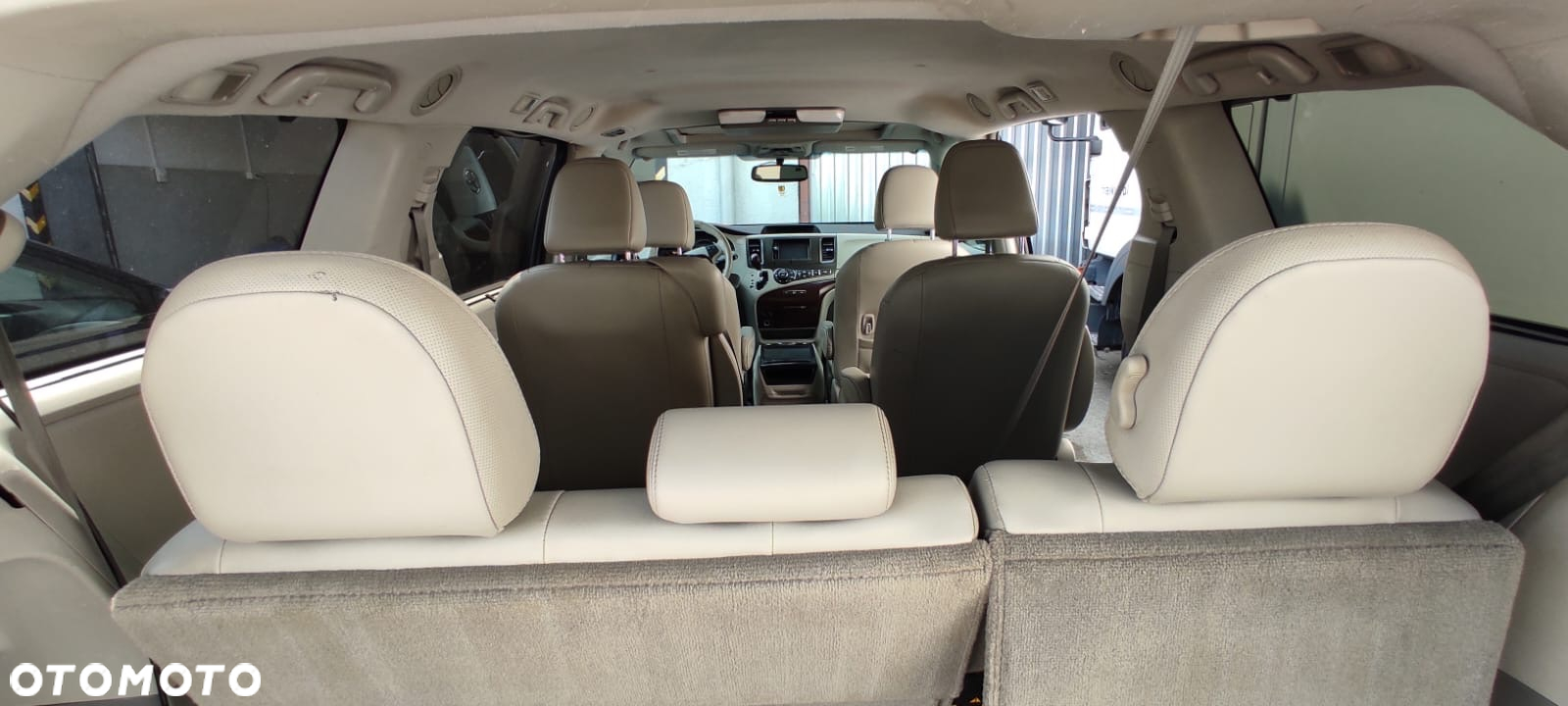 Toyota Sienna 3.5 V6 - 15