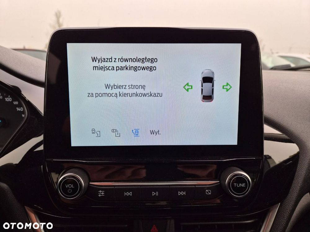 Ford Fiesta 1.0 EcoBoost S&S TITANIUM - 18