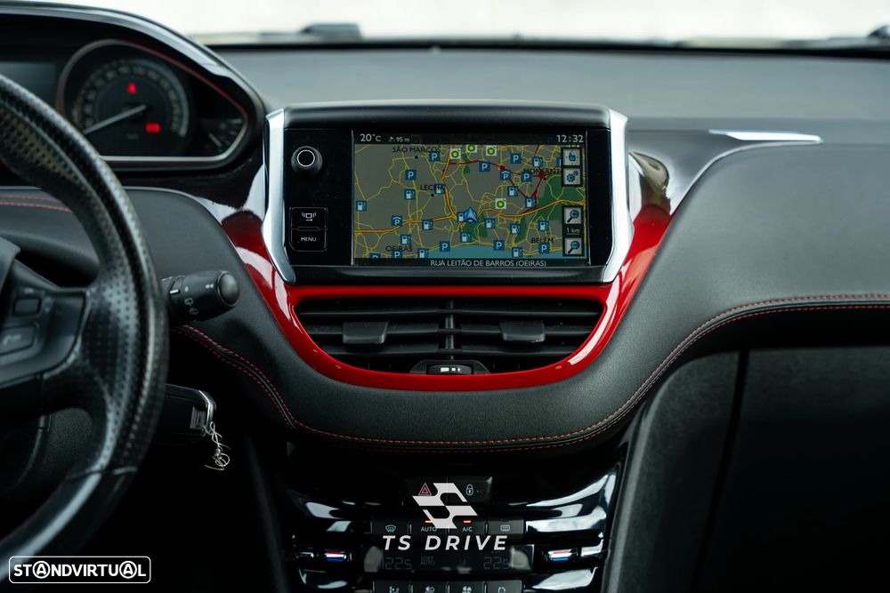 Peugeot 208 GTI 200 THP - 15