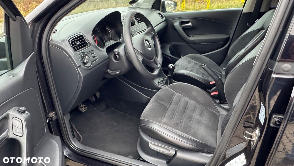 Volkswagen Polo - 8