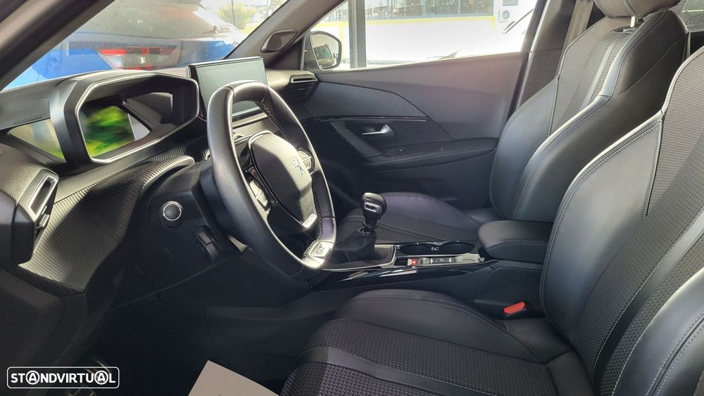 Peugeot 2008 1.2 PureTech GT - 15