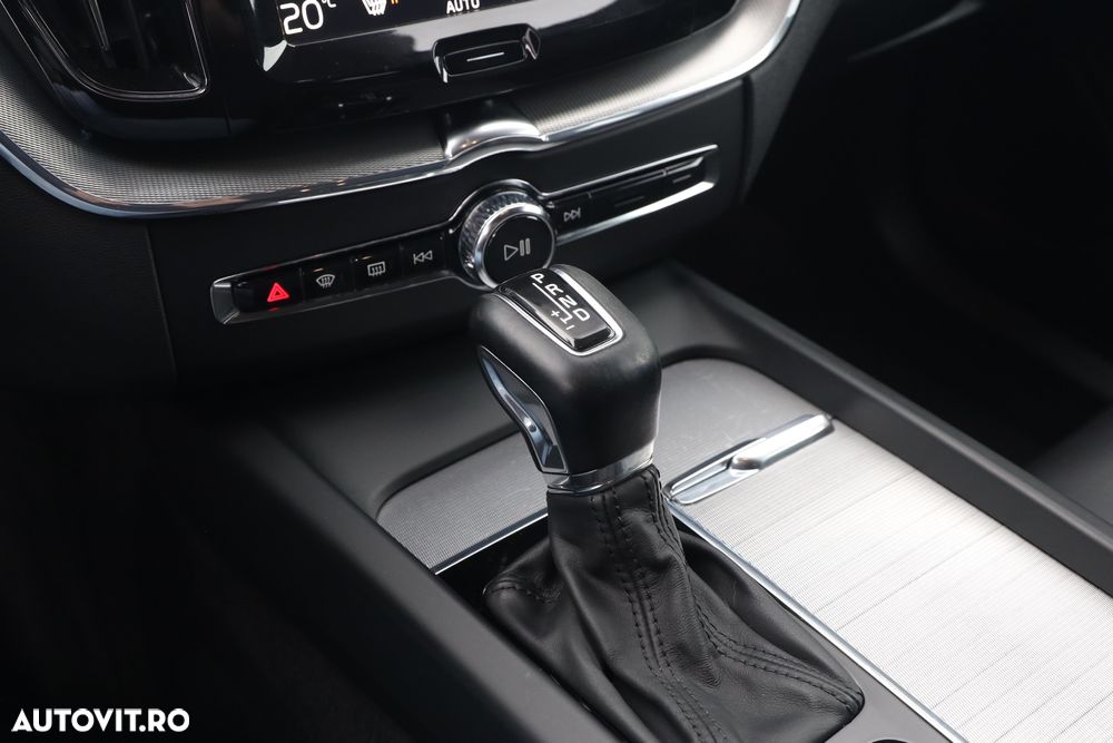 Volvo XC 60 D4 Geartronic Inscription - 24