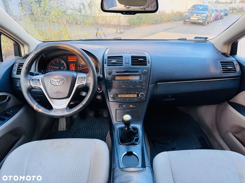 Toyota Avensis 2.0 D-4D Sol plus - 19