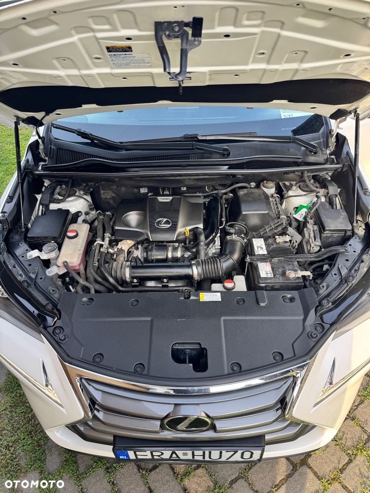 Lexus NX 200t - 16