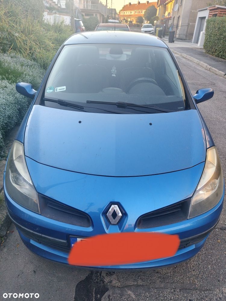 Renault Clio 2006 photo 3