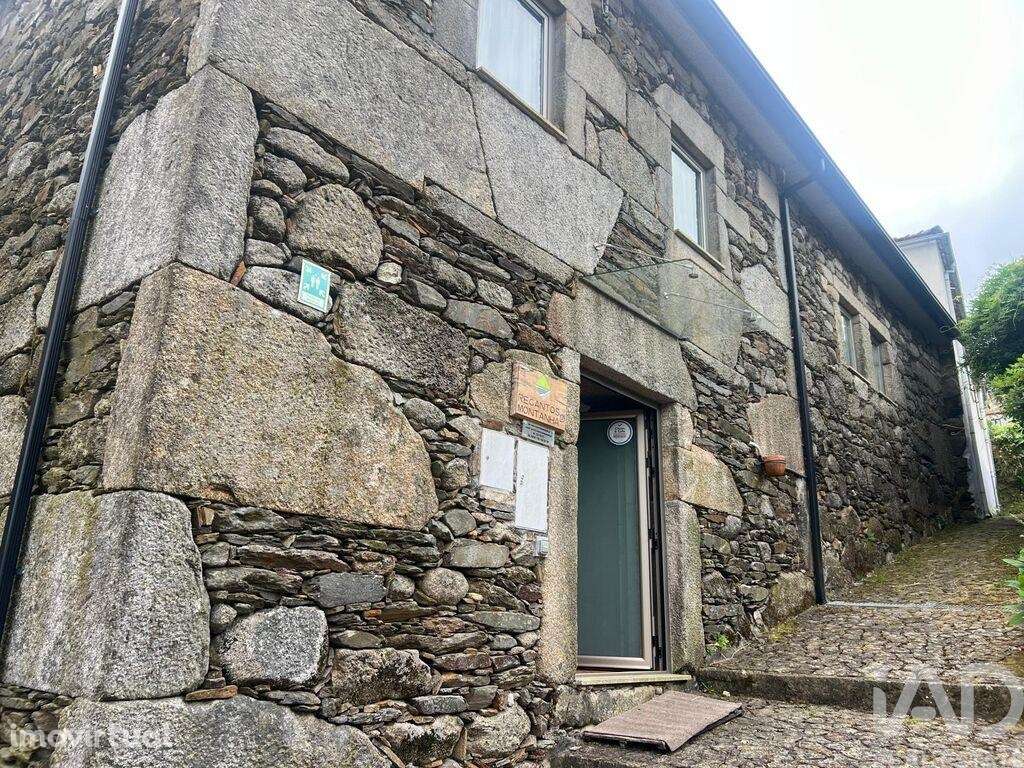 Casa / Villa T4 em Carvalhais e Candal de 275,00 m2 - Grande imagem: 2/18