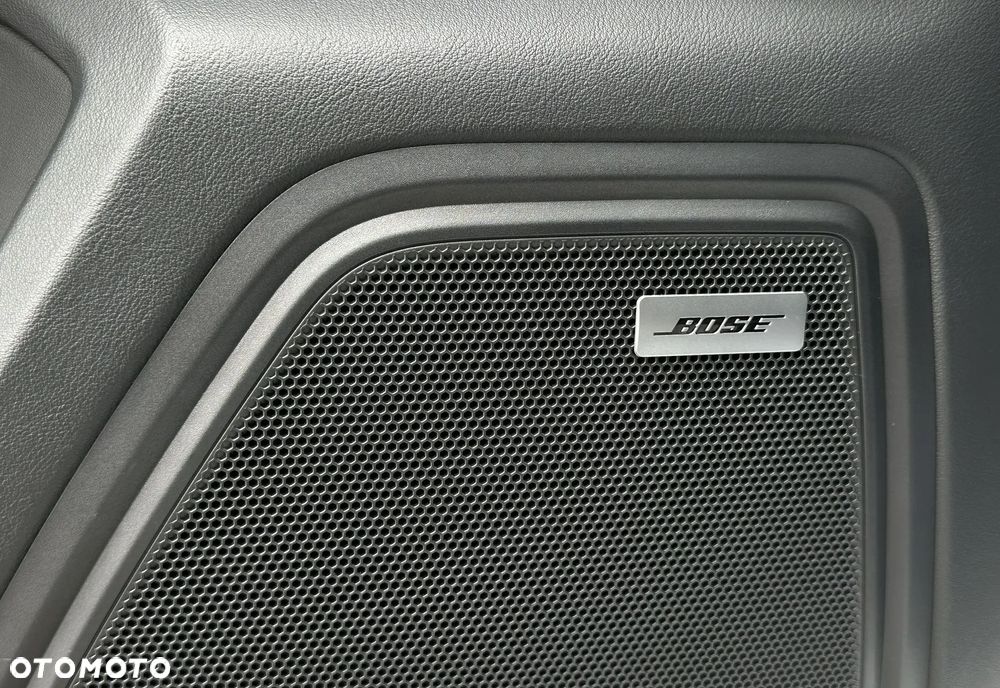 Porsche Macan Turbo PDK - 29