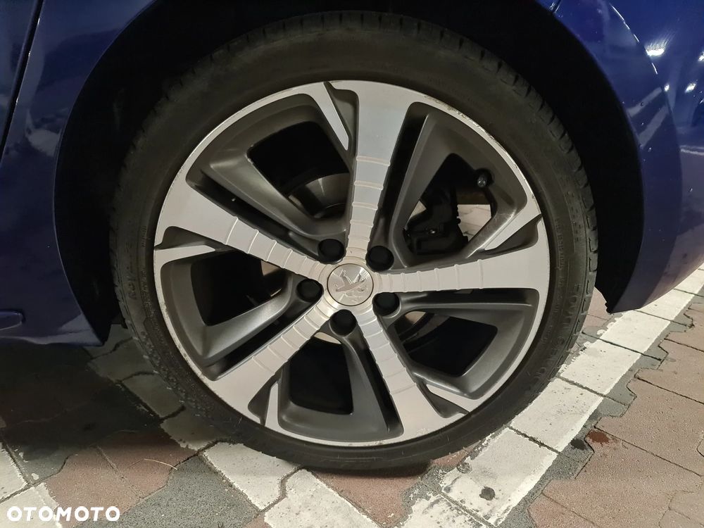 Peugeot 308 BlueHDi FAP 130 Stop & Start GT Pack - 11