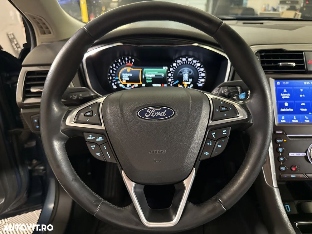 Ford Mondeo - 17