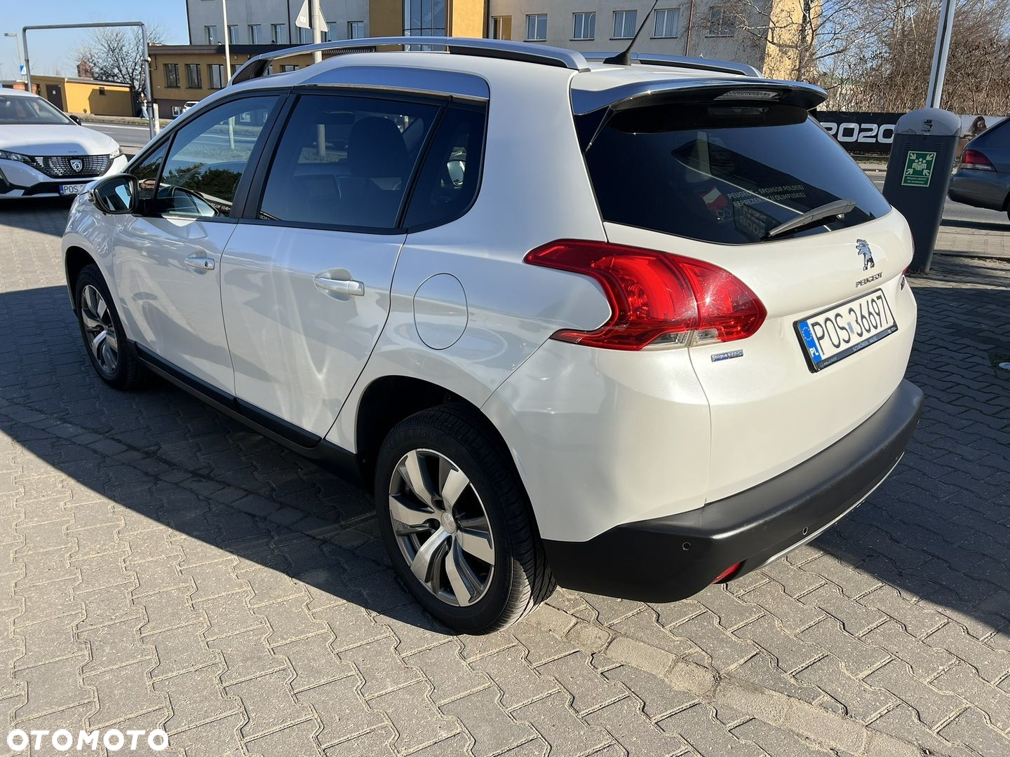 Peugeot 2008 - 5