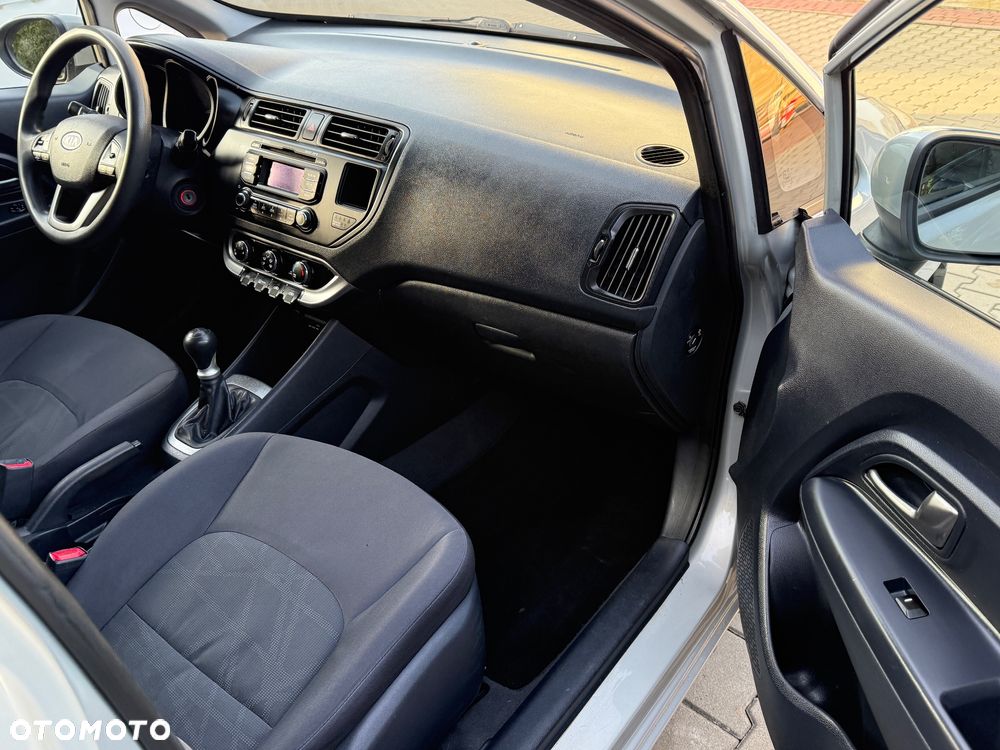 Kia Rio - 6
