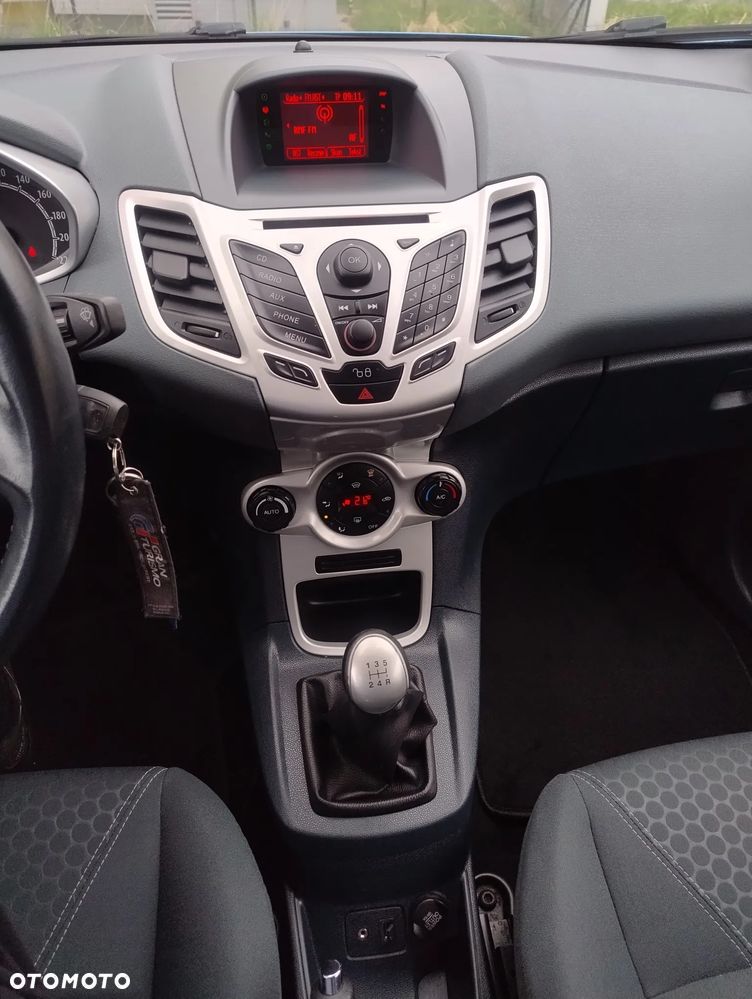 Ford Fiesta 1.4 Titanium - 22