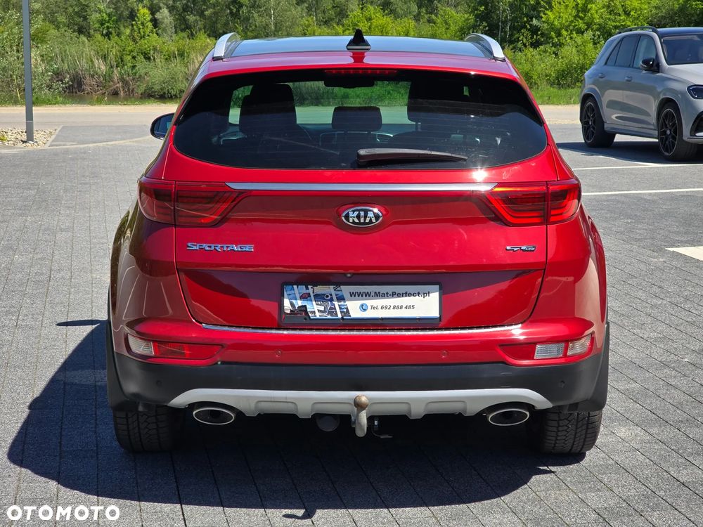 Kia Sportage 2,0 CRDI AWD GT Line - 6