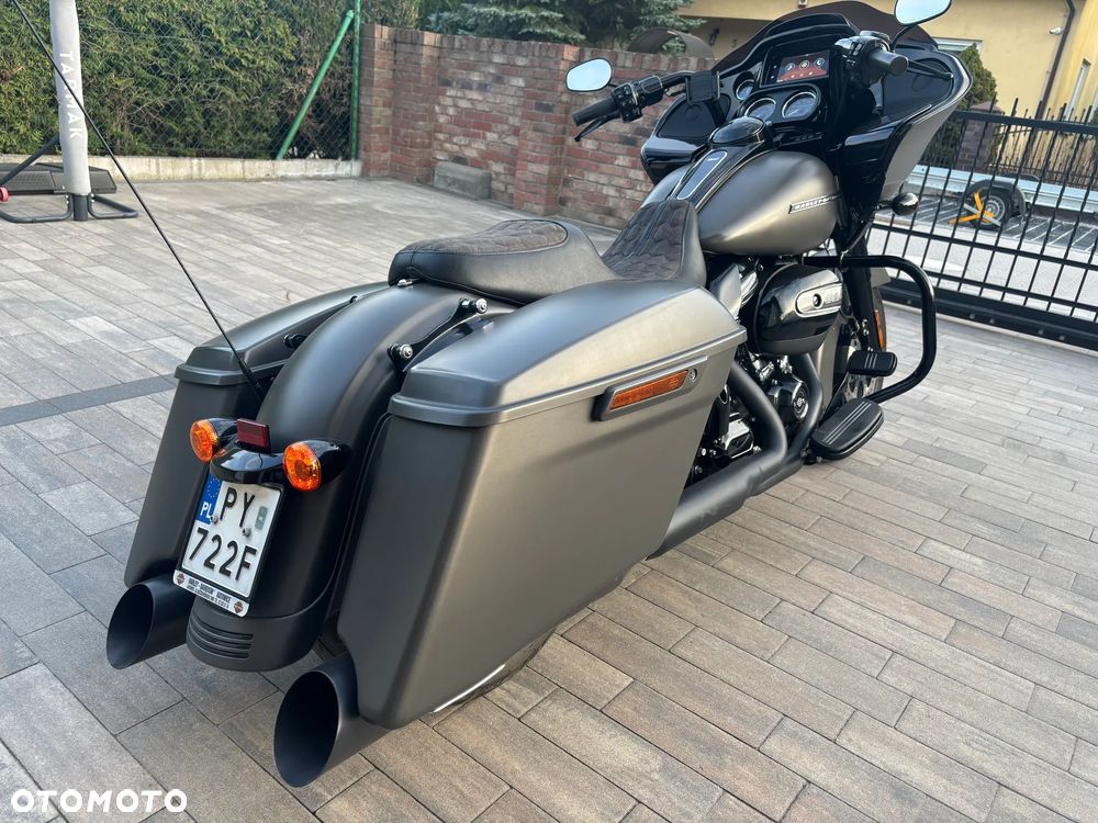 Harley-Davidson Touring Road Glide - 9