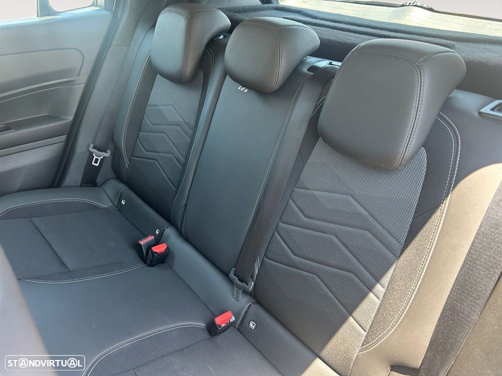 Jeep Avenger 1.2 GSE T3 Altitude - 13