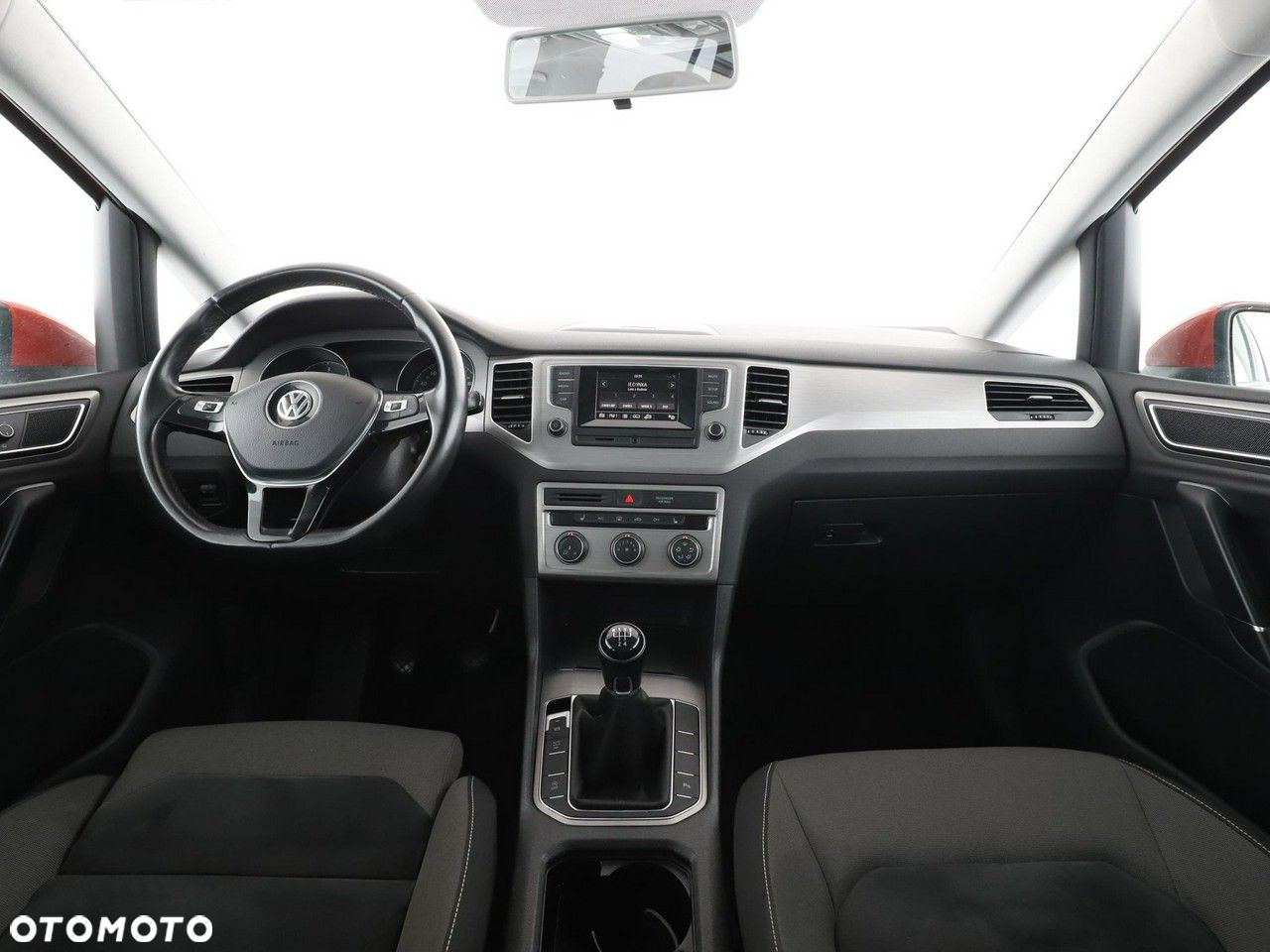 Volkswagen Golf Sportsvan 1.6 TDI BlueMotion Comfortline - 11