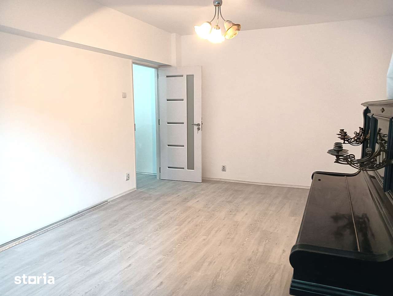 VANZARE APARTAMENT 4 CAMERE CALEA RAHOVEI - PARCUL SEBASTIAN — fotografia 2