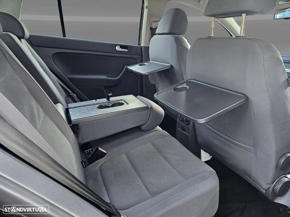 VW Golf Plus 1.9 TDi Trendline AC - 23