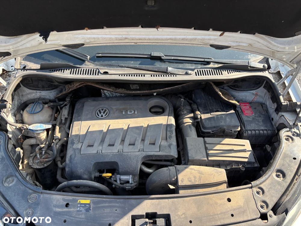 Volkswagen Touran 2.0 TDI DPF Comfortline DSG - 14