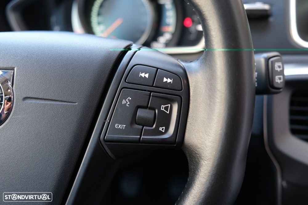 Volvo V40 2.0 D2 Momentum - 26