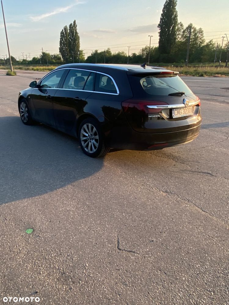 Opel Insignia 2.0 CDTI - 9