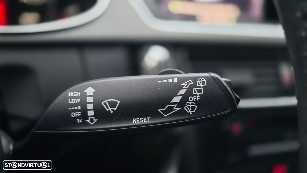 Audi A4 Avant 2.0 TDI S-line - 31