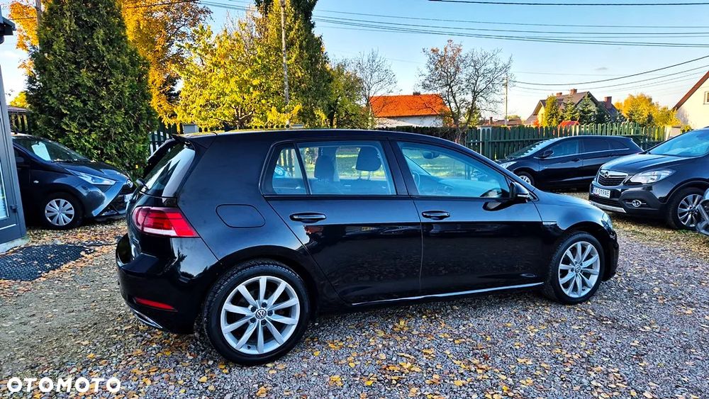 Volkswagen Golf - 12