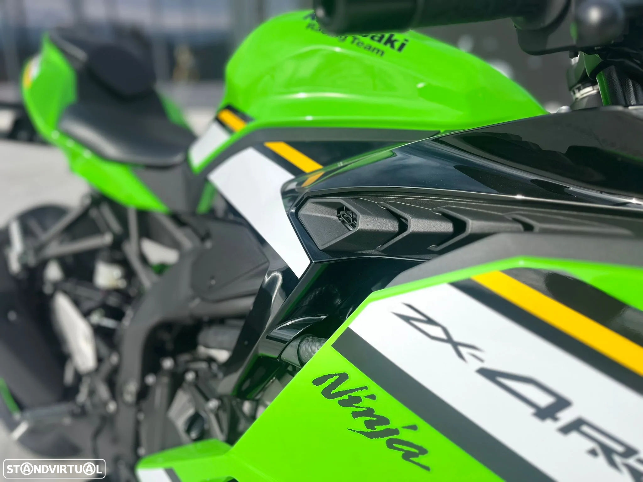 Kawasaki Ninja ZX-4RR - 5